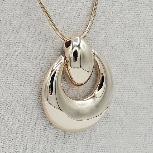PARK LANE Gold-toned Circle Pendant Necklace - Picture 8 of 9